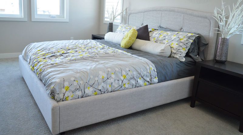 łóżko tapicerowane